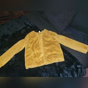 Dondiva Golden Faux Fur Collar